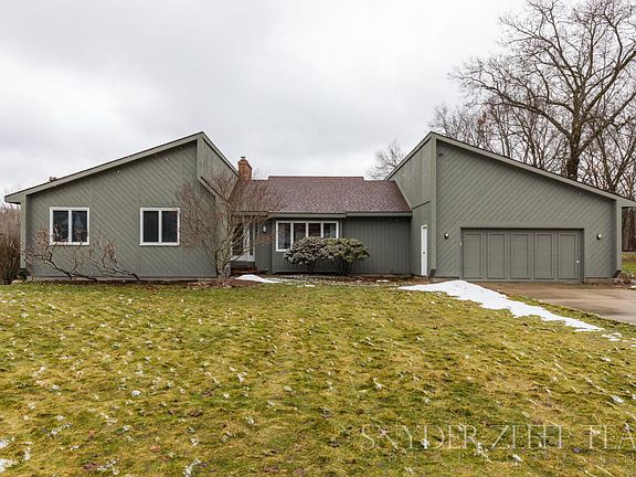 2nd image of 6934 Woodbrook Dr SE