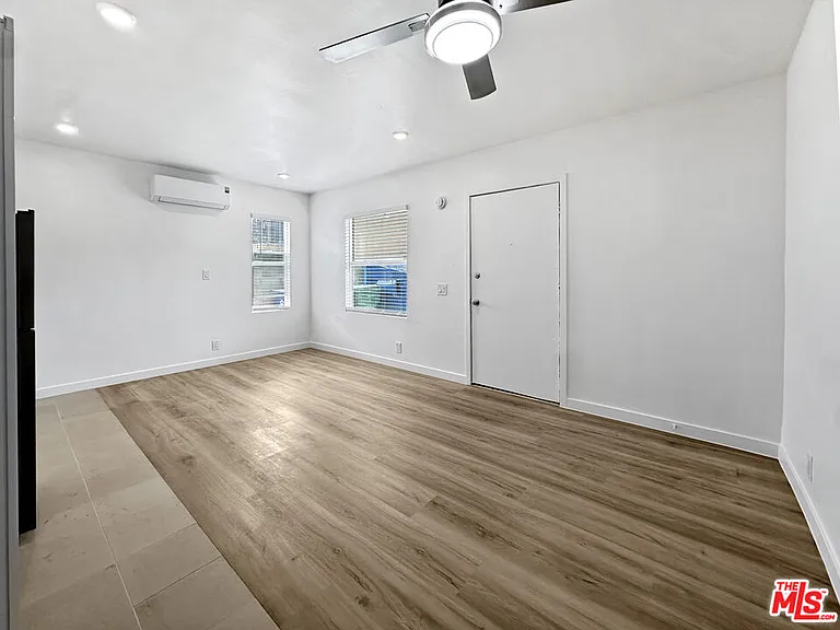 915 Enterprise Ave #6 — Photo 4
