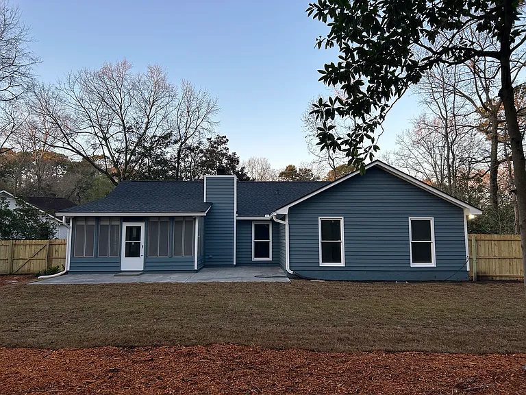 1144 Shady Grv — Photo 3