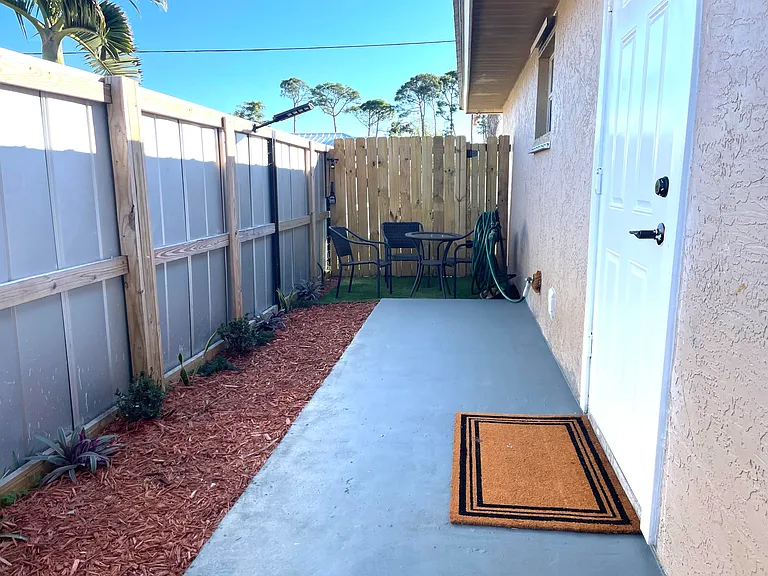 5753 SE Mercedes Ave — Photo 18