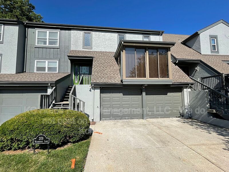 1st image of 209 Woodbridge Ln
