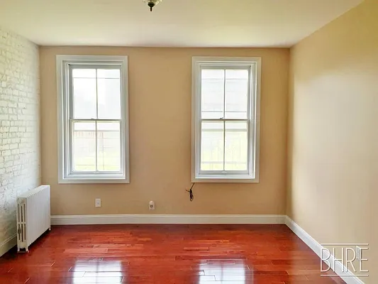 Rented by Brooklyn Heights Real Estate Inc | media 13