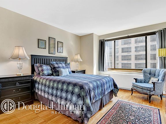 4th image of 401 E 84th St APT 10C