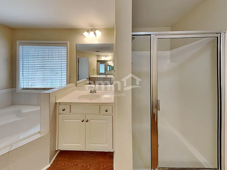 1954 Firelight Ln — Photo 10