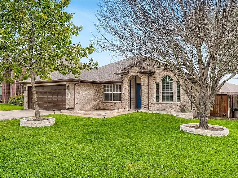 2920 Cajuiles Dr — Photo 5