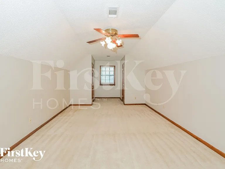 3943 Green Spruce Bnd — Photo 13