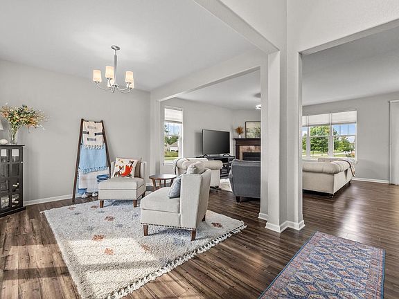 3rd image of 301 Indigo DRIVE