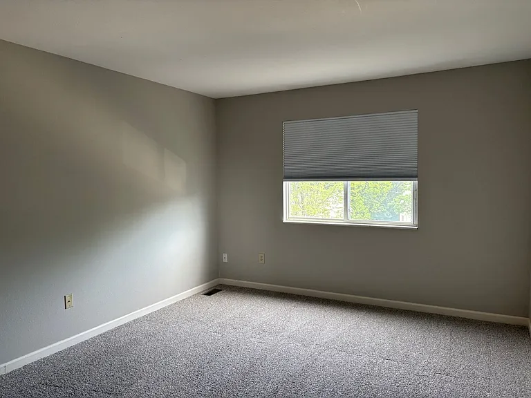 1716 Highview Circle Ct — Photo 18