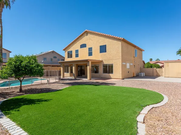 7055 W Deserama Dr, Tucson, AZ 85743