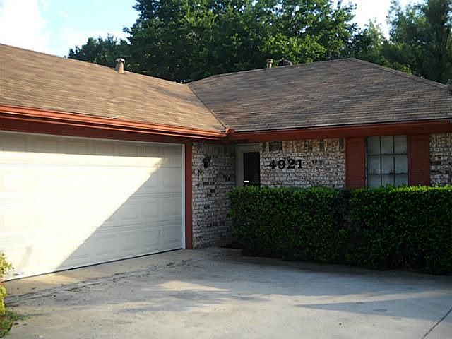 1st image of 4921 Creekwood Dr