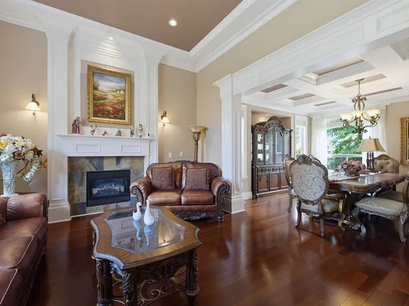 16455 92a Ave, Surrey, BC V4N 5N1