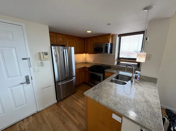 116-24 Grosvenor Ln #11D, Richmond Hill, NY 11418