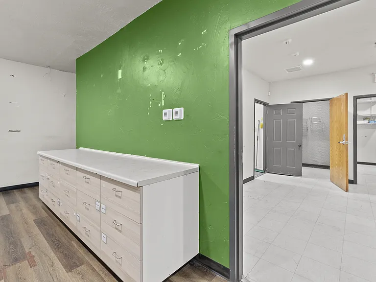 360 Sudderth Dr #1 — Photo 17