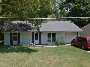 1308 S Duncan Rd, Champaign, IL 61821