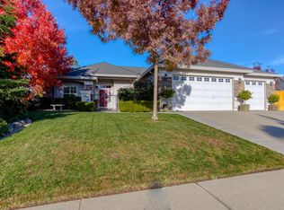 3324 Old Lantern Dr, Redding, CA 96003