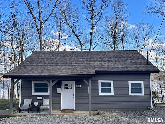 3rd image of 1115 Lakeshore Dr N