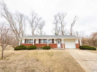 5 Helen Ct, Fairview Heights, IL 62208