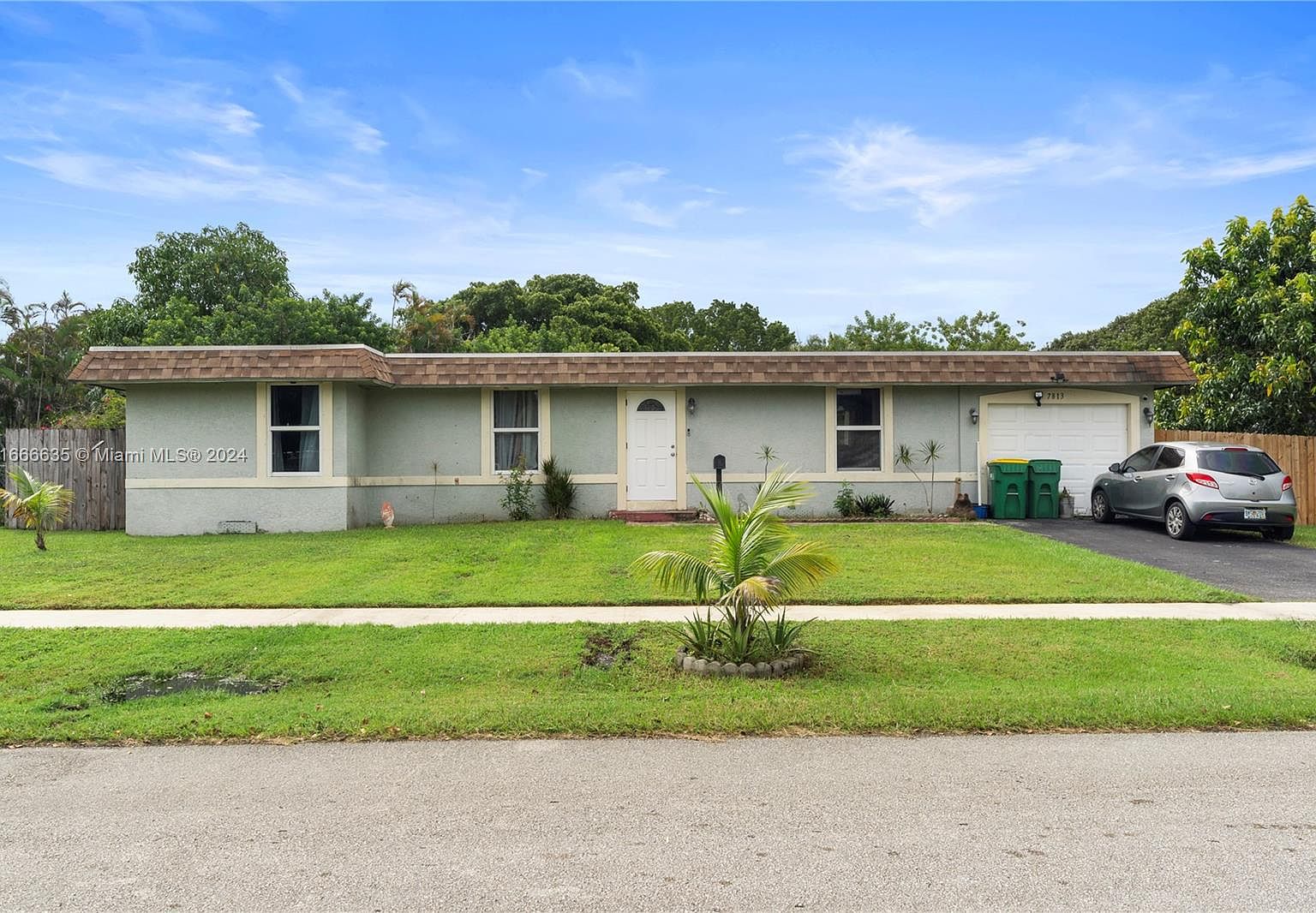 7813 NW 73rd Ter, Tamarac, FL 33321 | Zillow