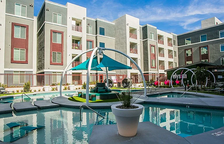 Aster Blue Diamond Apartments — Photo 35
