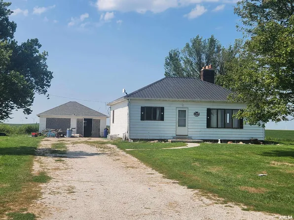 8201 Township Road 1800 Rd E, Wyoming, IL 61491