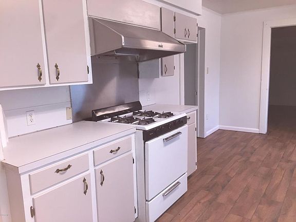 2nd image of 1424 Crouchet St