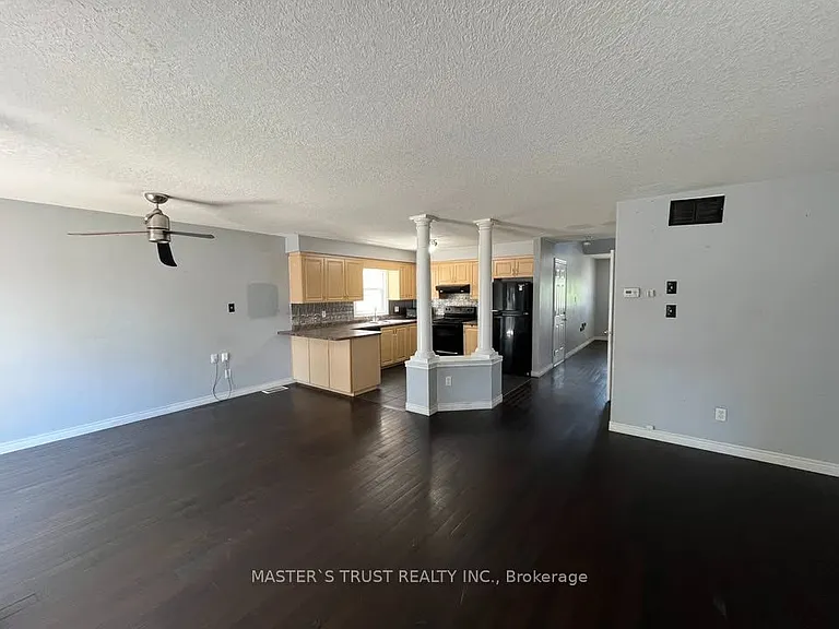256 Bridlewreath St — Photo 2