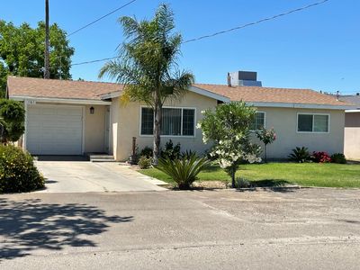 161 W Larsen Ave, Fresno, CA, 93706