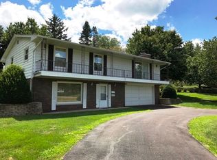 242 Valley Rd, Kewanee, IL 61443