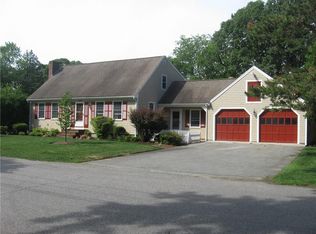 58 Lamson Rd, Barrington, RI 02806