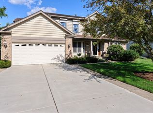 491 Waverly Dr, Mundelein, IL 60060