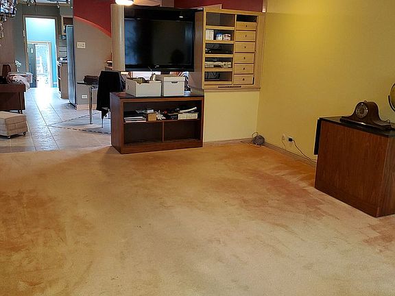 Living Room Picture 1