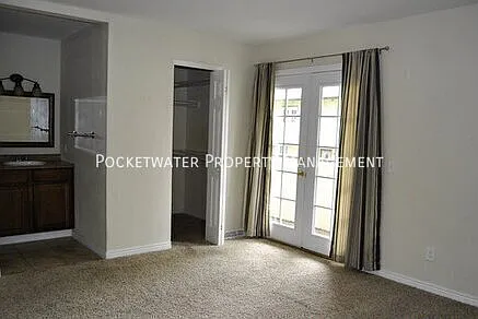 1827 Quail St #5 — Photo 10