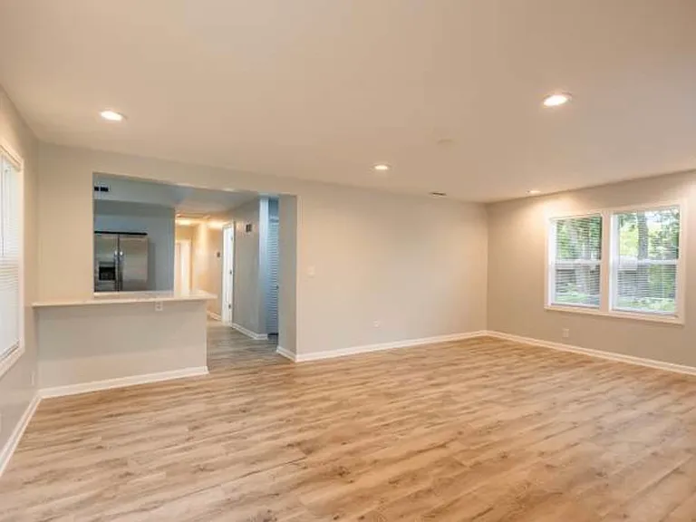23517 W Central Ave — Photo 18