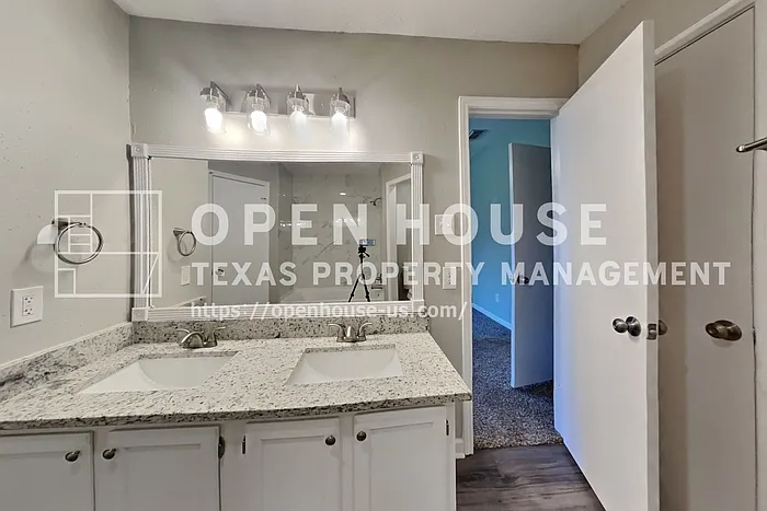 8155 Big Oak Trail Dr — Photo 11