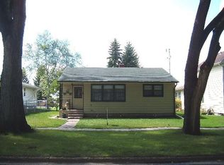 520 S 9th St, Grand Forks, ND 58201