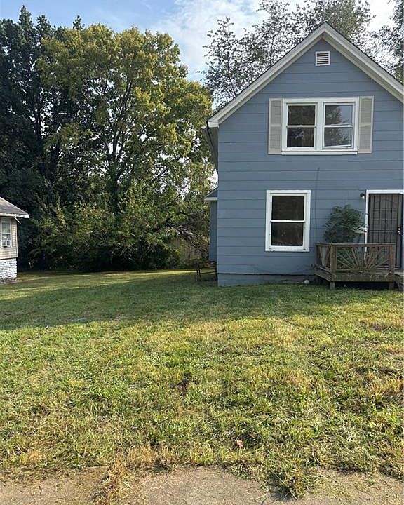 1st image of 2901 E 67th St
