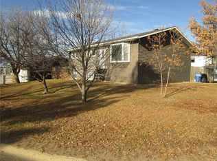 224 Crawford Ave, Coronach, SK S0H0Z0