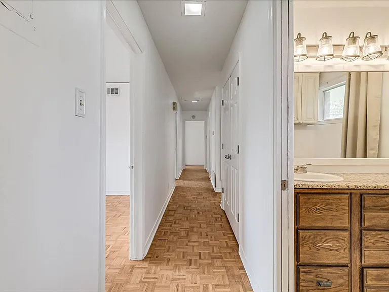 1022 Herndon St — Photo 23