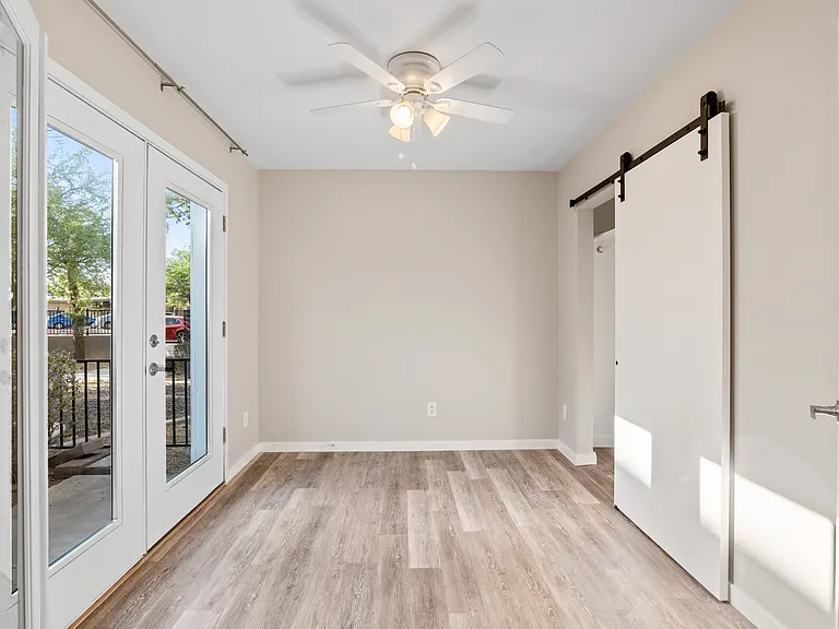1205 W Roosevelt St #1217 — Photo 14