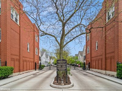 1835 W Oakdale Ave UNIT E, Chicago, IL, 60657