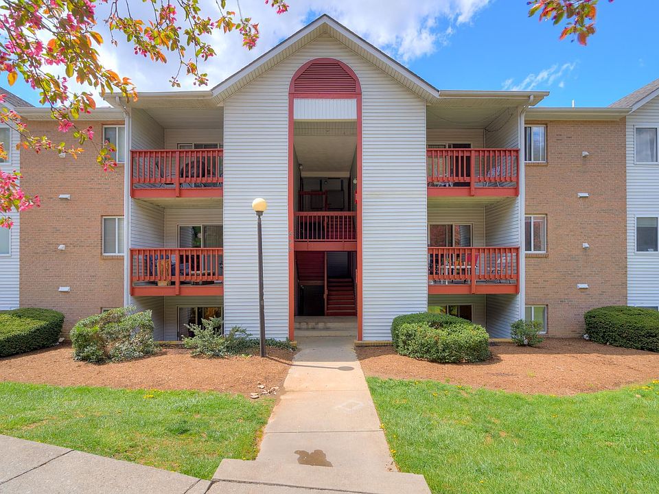 Berryfield Apartments Blacksburg Floor Plan Floor Roma