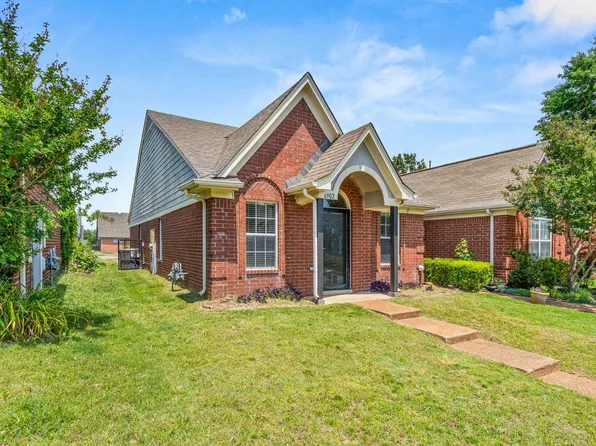 6902 Century Oaks Dr, Cordova, TN 38018