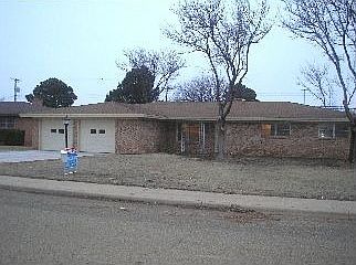 1st image of 211 Redwood Ln