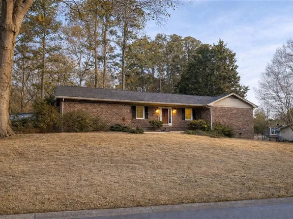 370 Merrydale Dr, Marietta, GA 30064