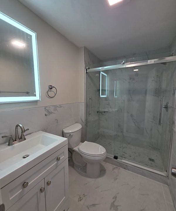 2nd image of 26 W 20th St Floor 2