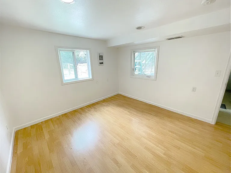 5309 7th Ave NE — Photo 16