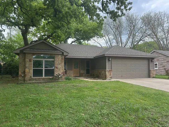 212 W 1st St, Weatherford, TX 76086