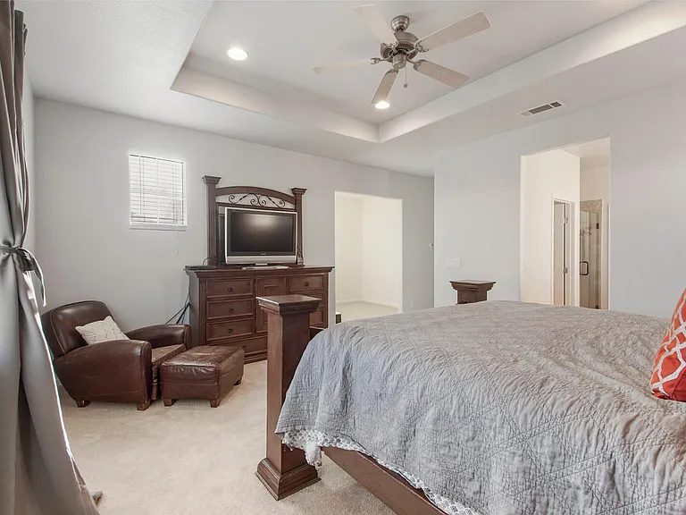 4352 Middlefield Dr — Photo 22