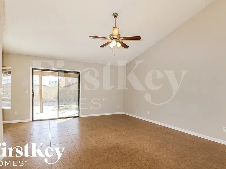 7619 W Brown St — Photo 7
