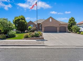 4659 W 1650 N, West Pt, UT 84015